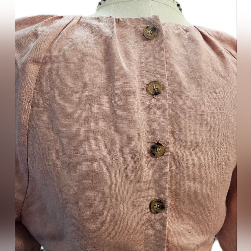 ASTR the Label Vendetta Cutout Linen Top Medium - Picture 8 of 9